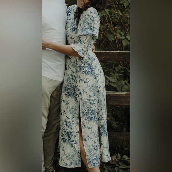 Reformation Carolena Dress - Picture 4 of 5